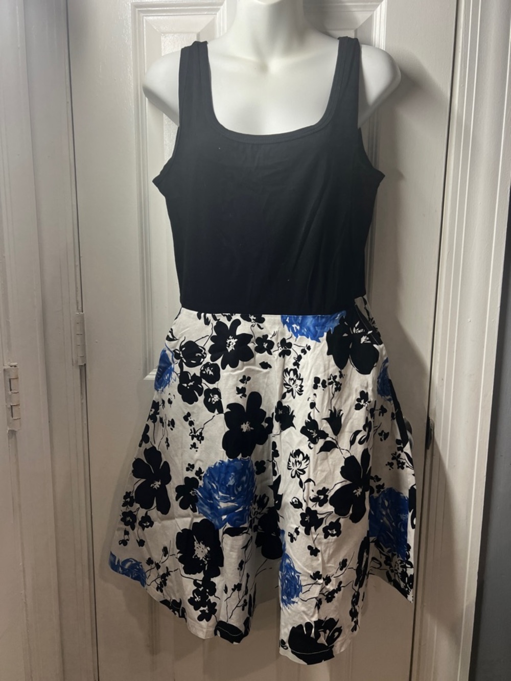 Sleeveless Black and White Floral Maxi Dress with Blue Accents